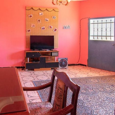 Bed and Breakfast Bedouin Pink Ecohouse Wadi Musa Exterior foto