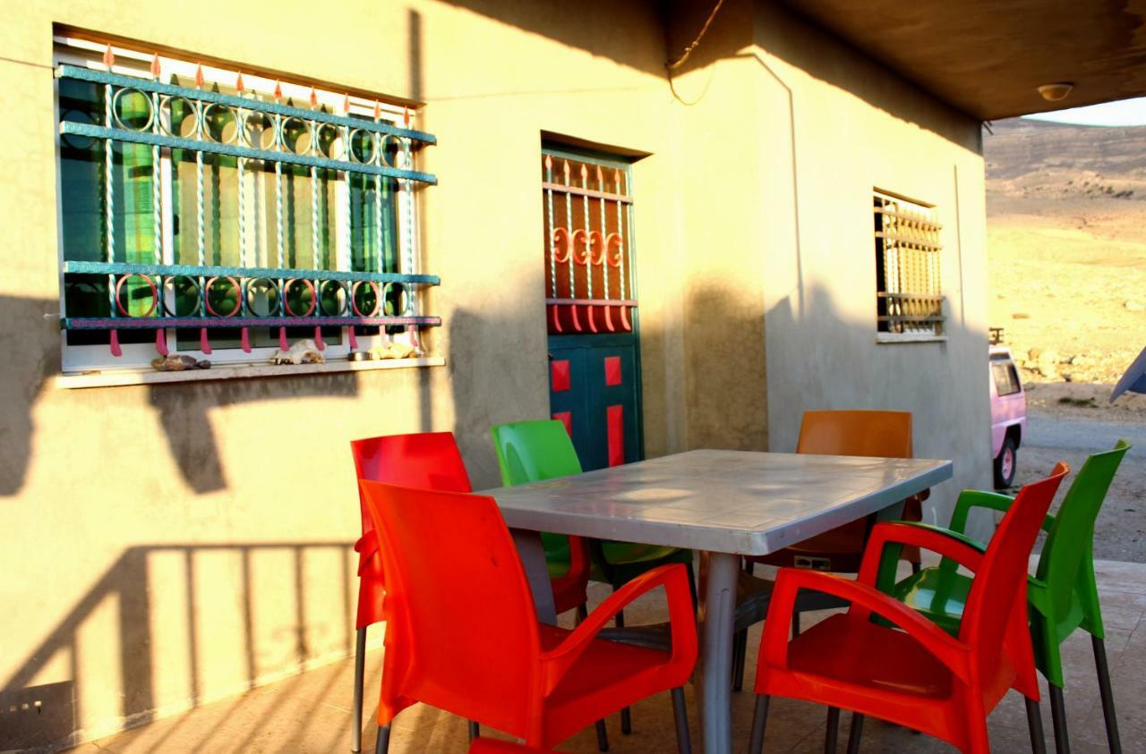 Bed and Breakfast Bedouin Pink Ecohouse Wadi Musa Exterior foto
