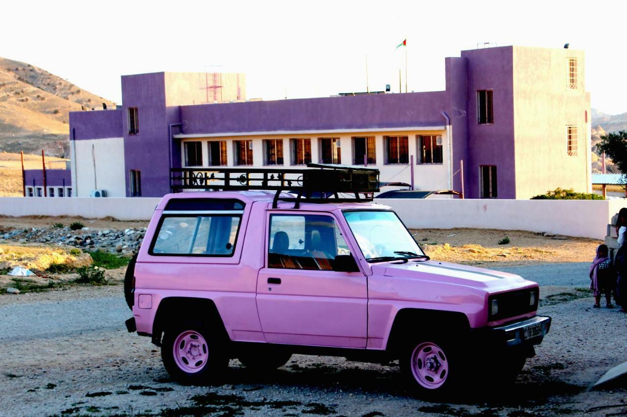 Bed and Breakfast Bedouin Pink Ecohouse Wadi Musa Exterior foto