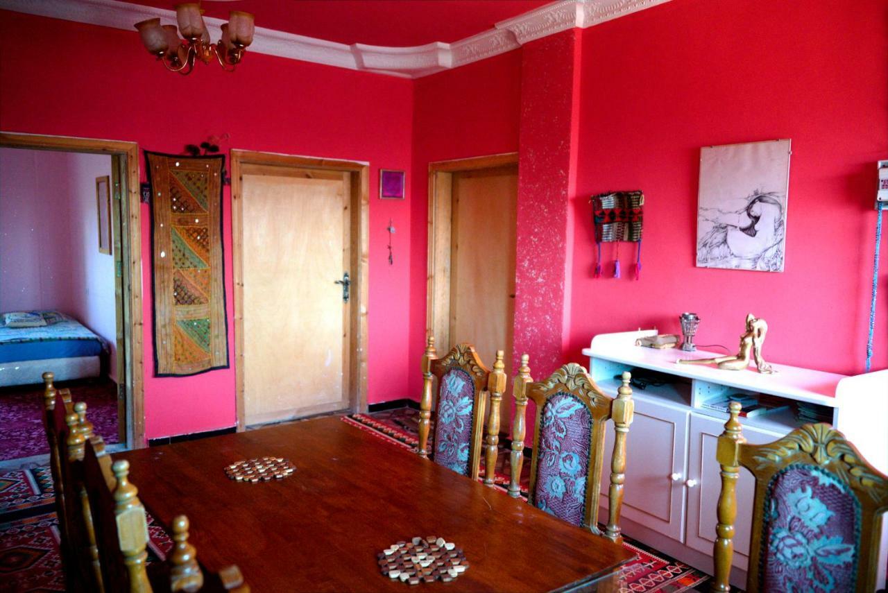 Bed and Breakfast Bedouin Pink Ecohouse Wadi Musa Exterior foto
