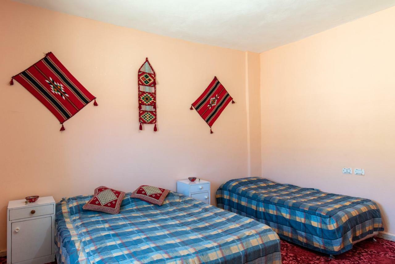 Bed and Breakfast Bedouin Pink Ecohouse Wadi Musa Exterior foto
