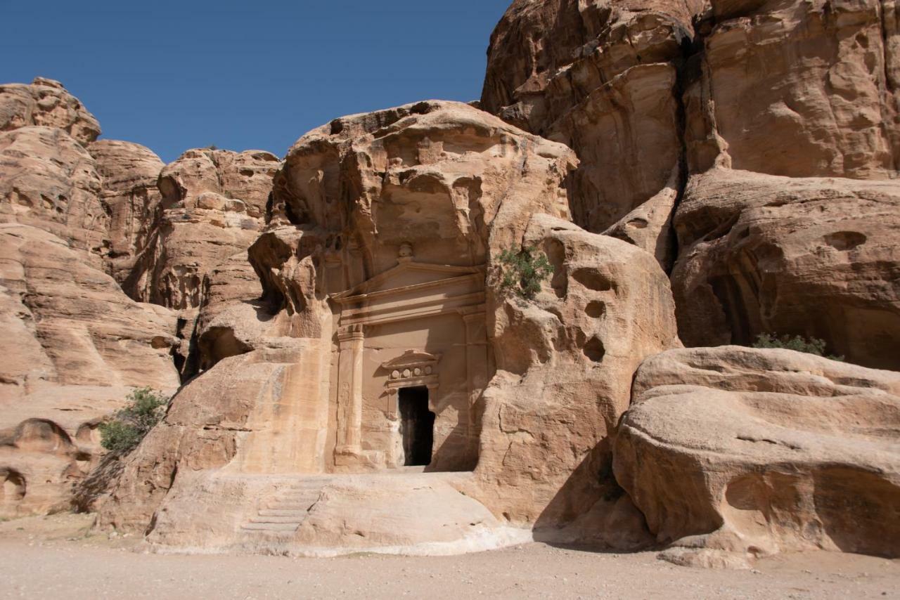 Bed and Breakfast Bedouin Pink Ecohouse Wadi Musa Exterior foto